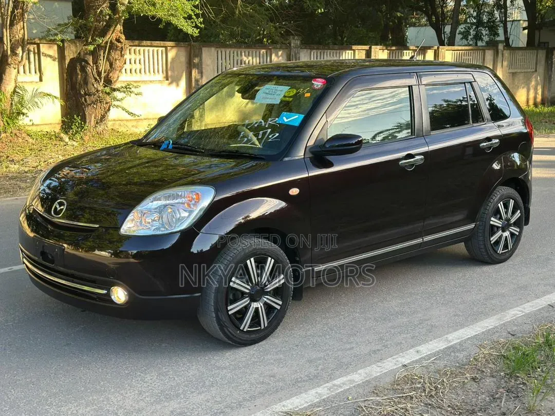 Mazda Verisa 2010 Black