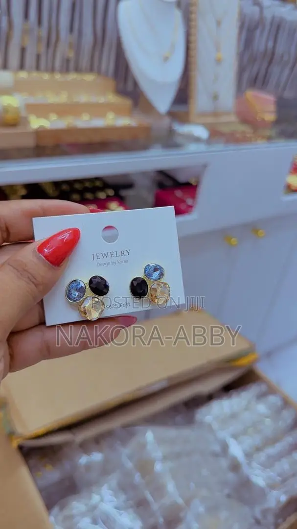 Earrings Broches