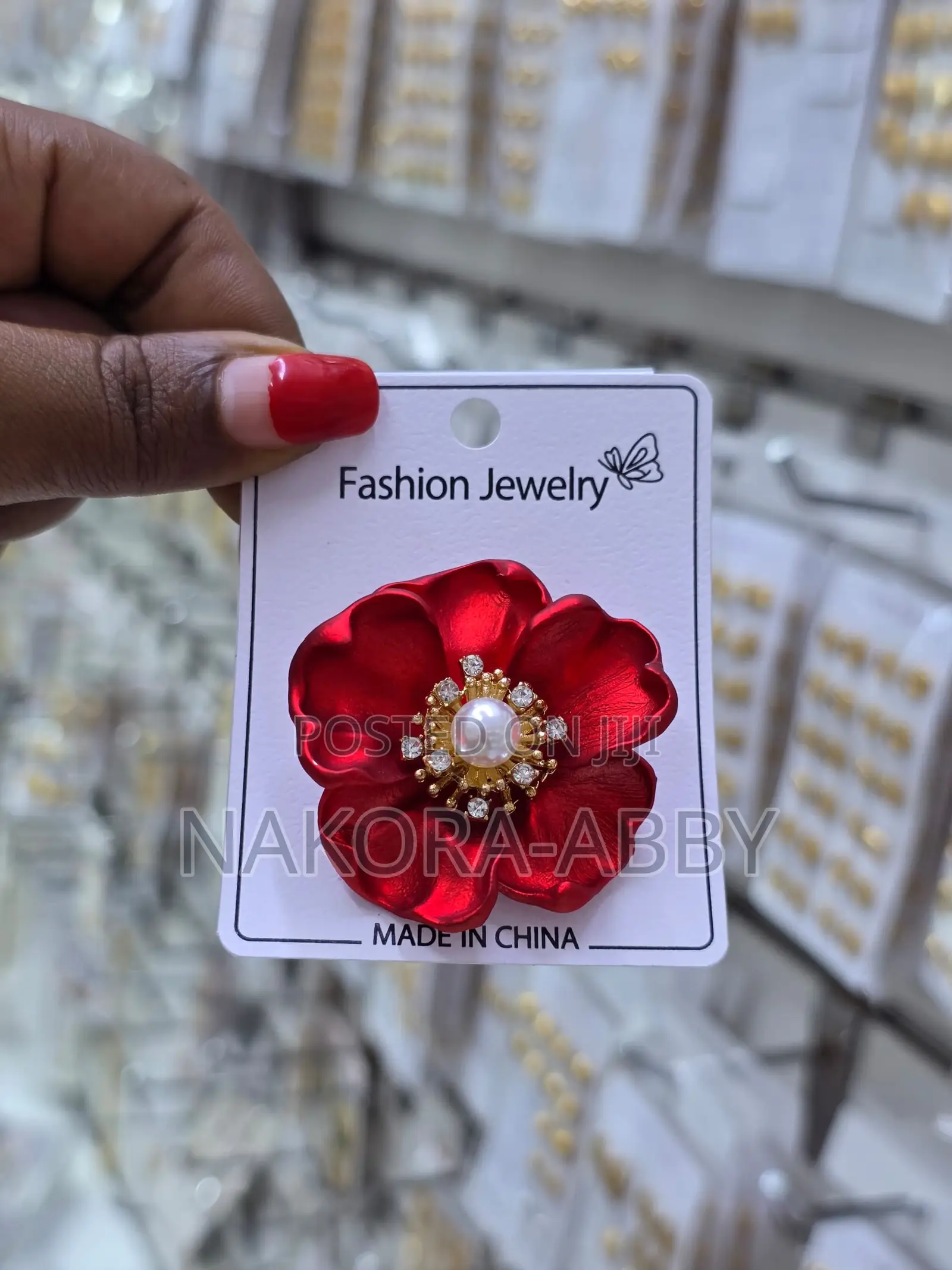Earrings Broches