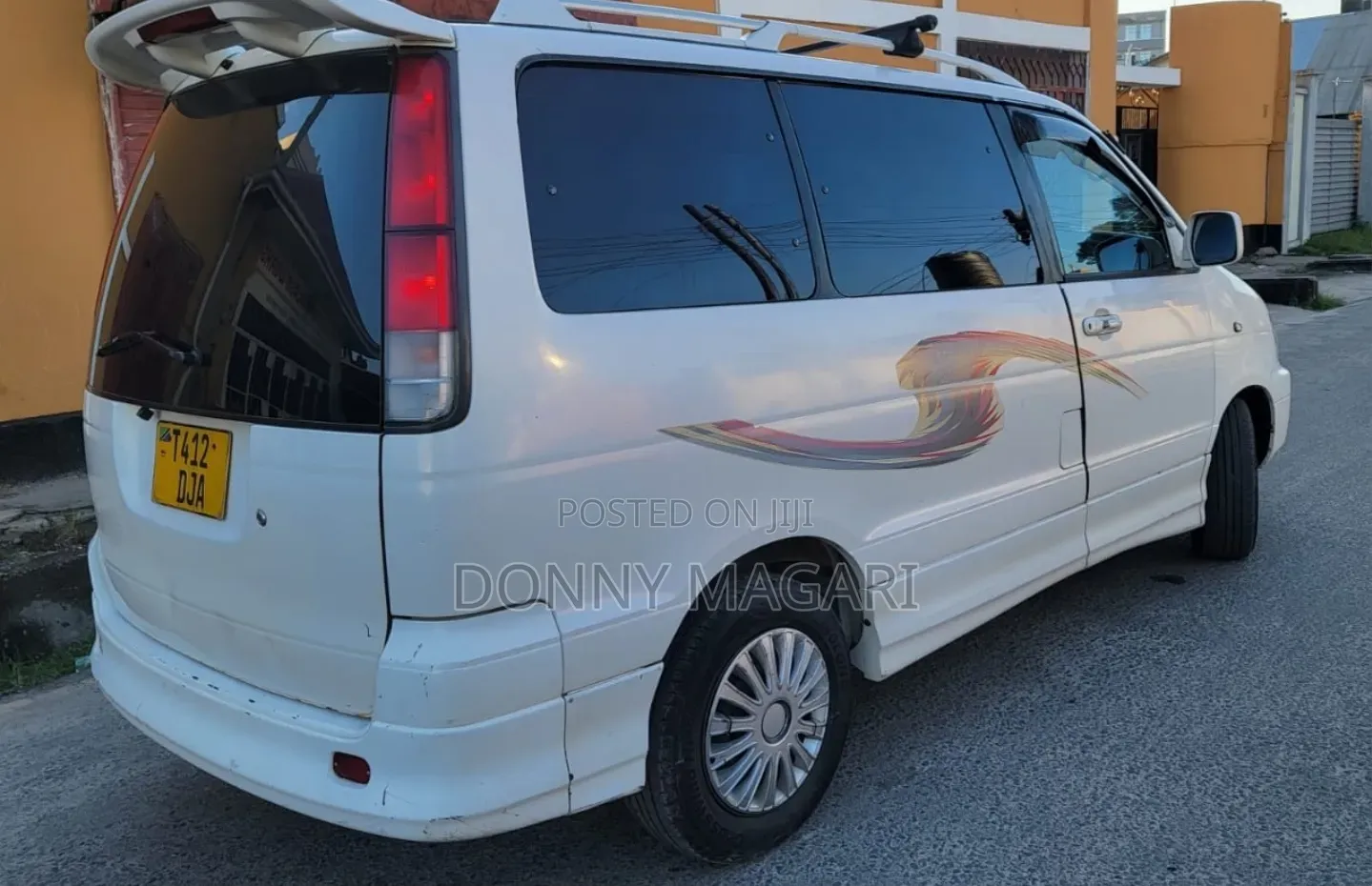 Toyota Noah 2001 Silver