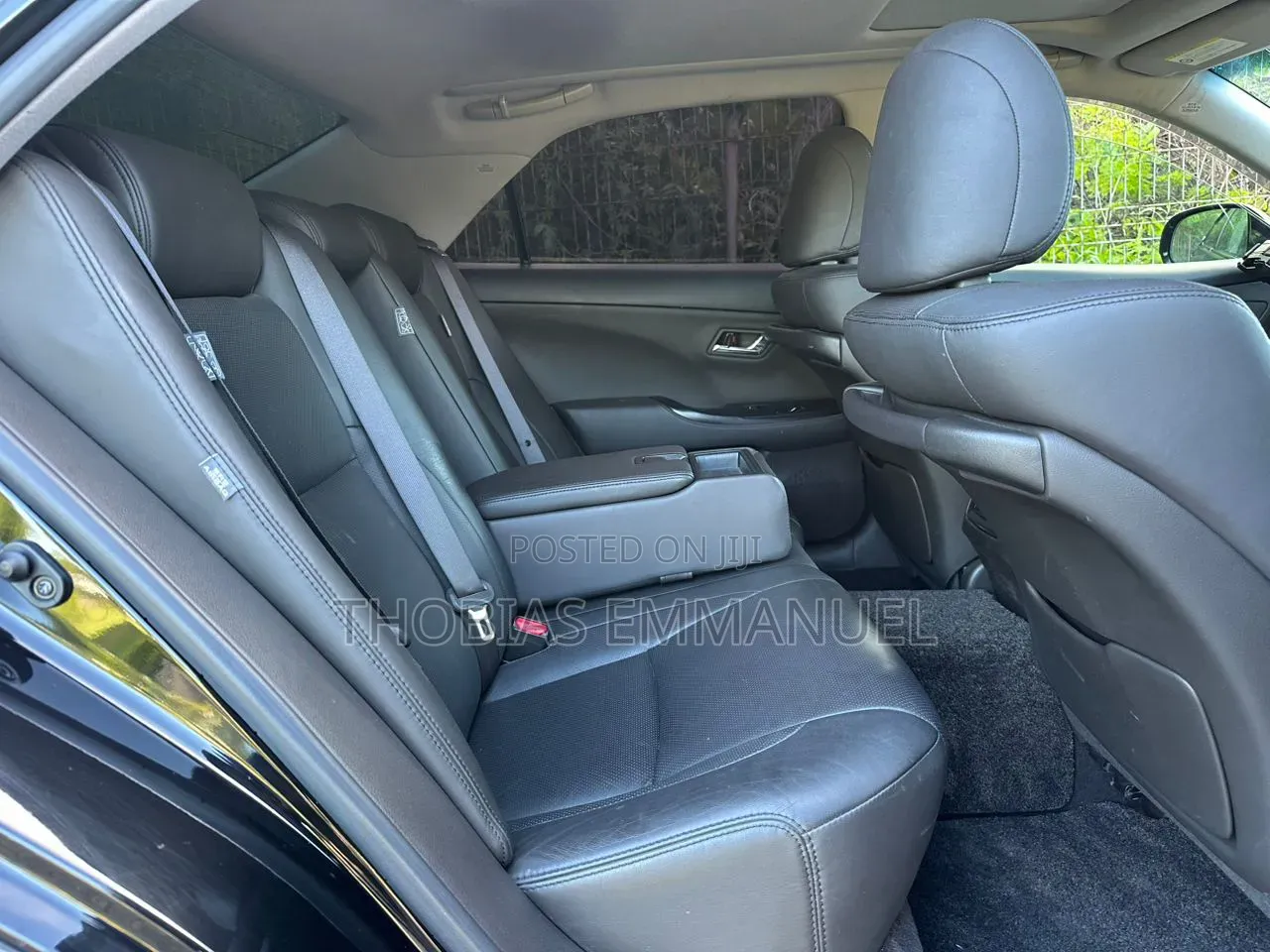 Toyota Crown 2010 Black