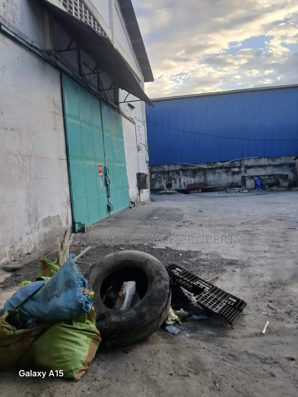 Godown Area SQM 2500/3000 for Rent Usd 6 Per SQM Located at Pugu Rd