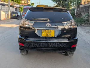 Toyota Harrier 2006