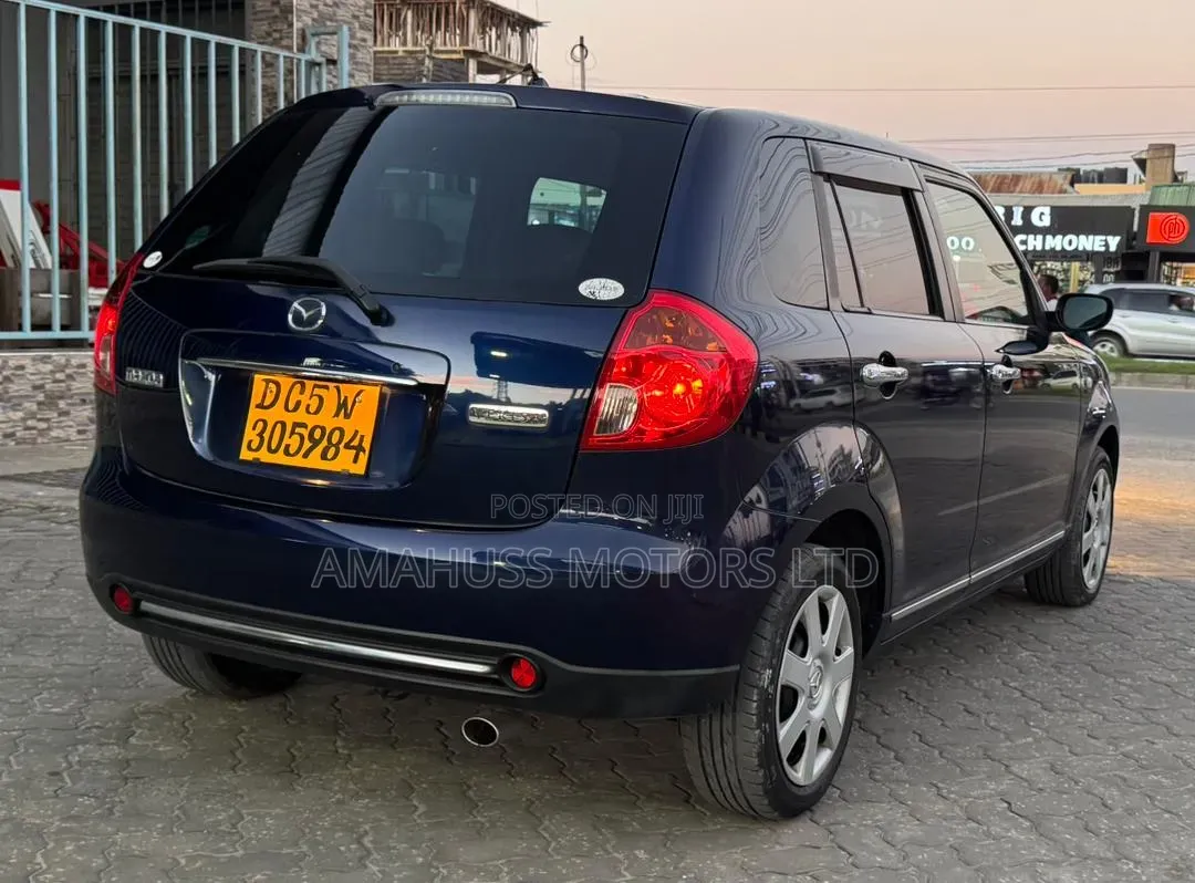 Mazda Verisa 2007 Blue