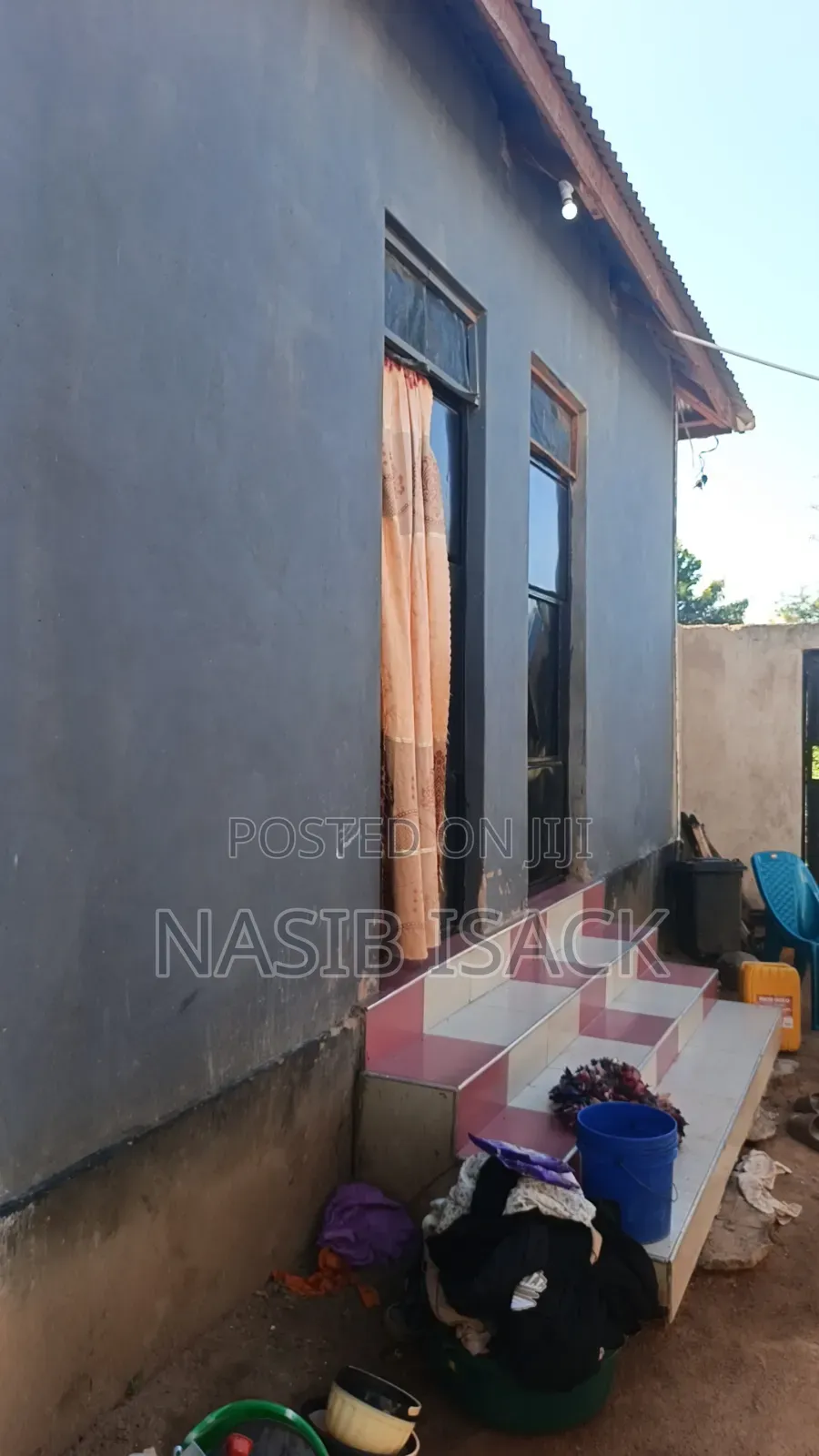 Furnished 8bdrm House in Kishiri for sale