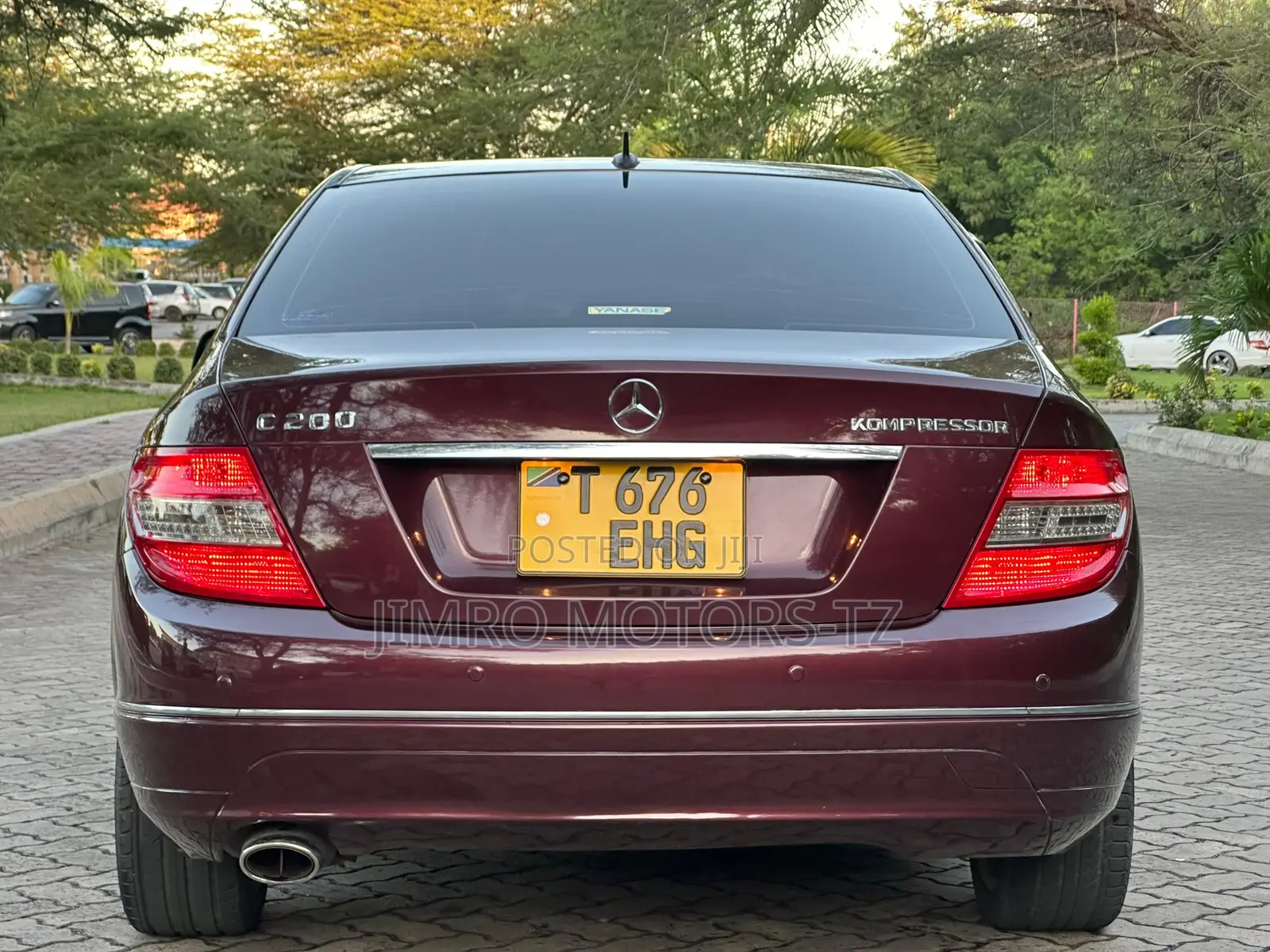 Mercedes-Benz C200 2008 Maroon