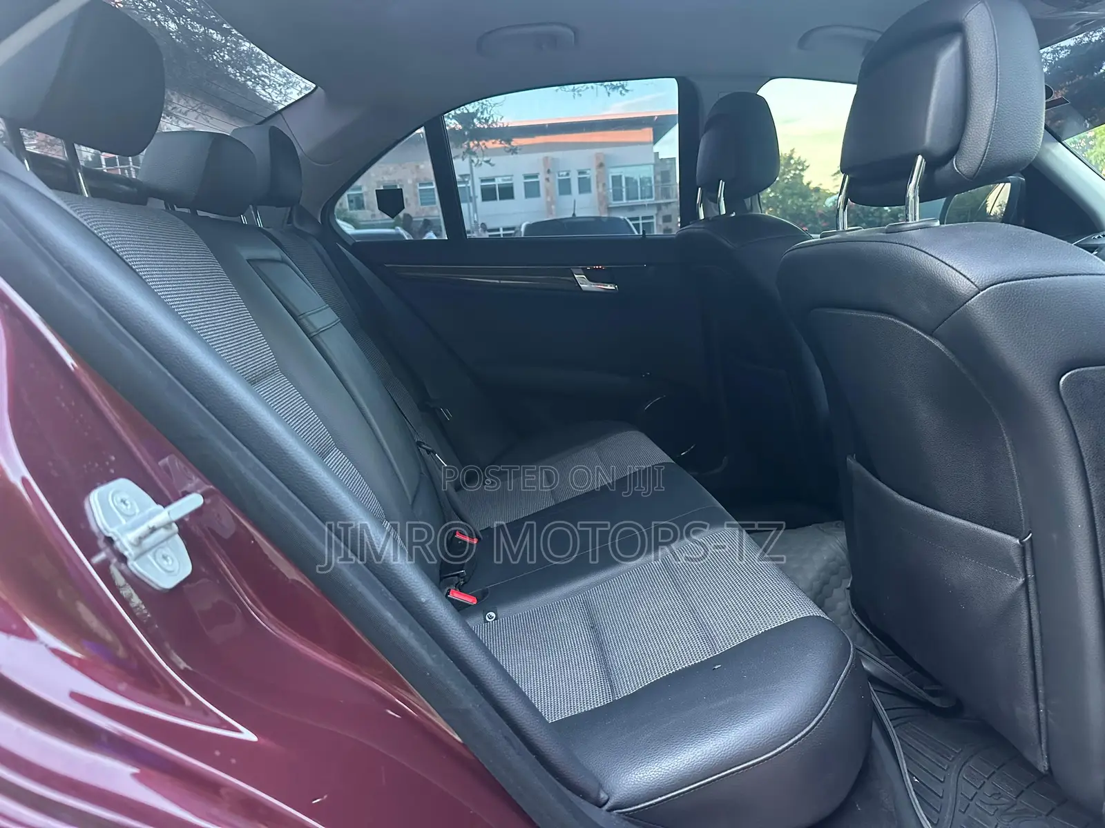 Mercedes-Benz C200 2008 Maroon