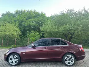 Mercedes-Benz C200 2008 Maroon