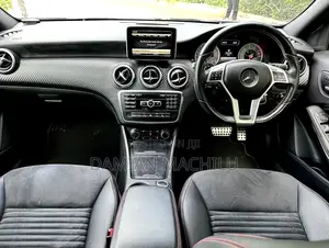 Mercedes-Benz A-Class 2014 Silver
