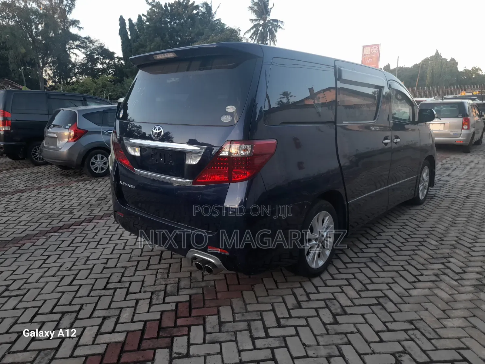 Toyota Alphard 2009 Blue