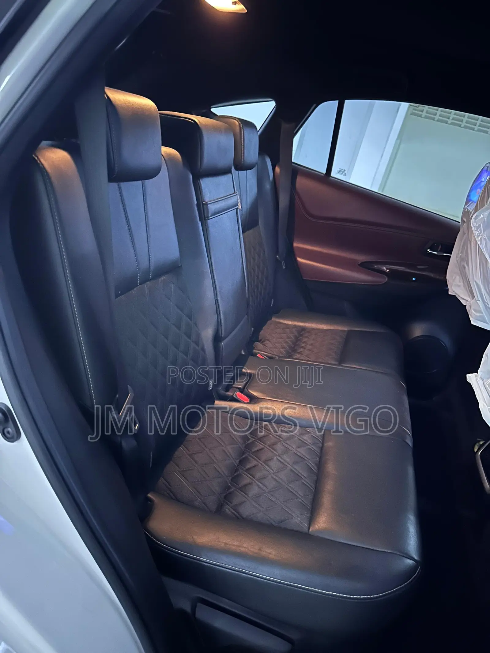 Toyota Harrier 2.0 2015 Pearl