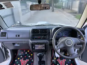 Suzuki Jimny 1999 Off white