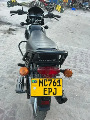 Bajaj Boxer X125 2025 Black