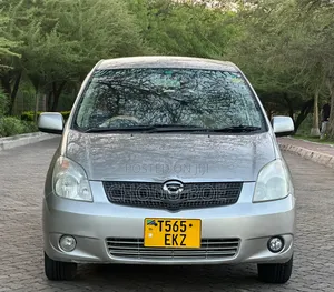 Toyota Corolla Spacio 2002 Gold