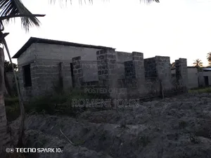 4bdrm House In Tanzania Daresalaam, Ukonga For Sale