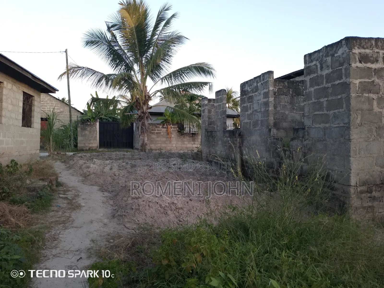 4bdrm House In Tanzania Daresalaam, Ukonga For Sale