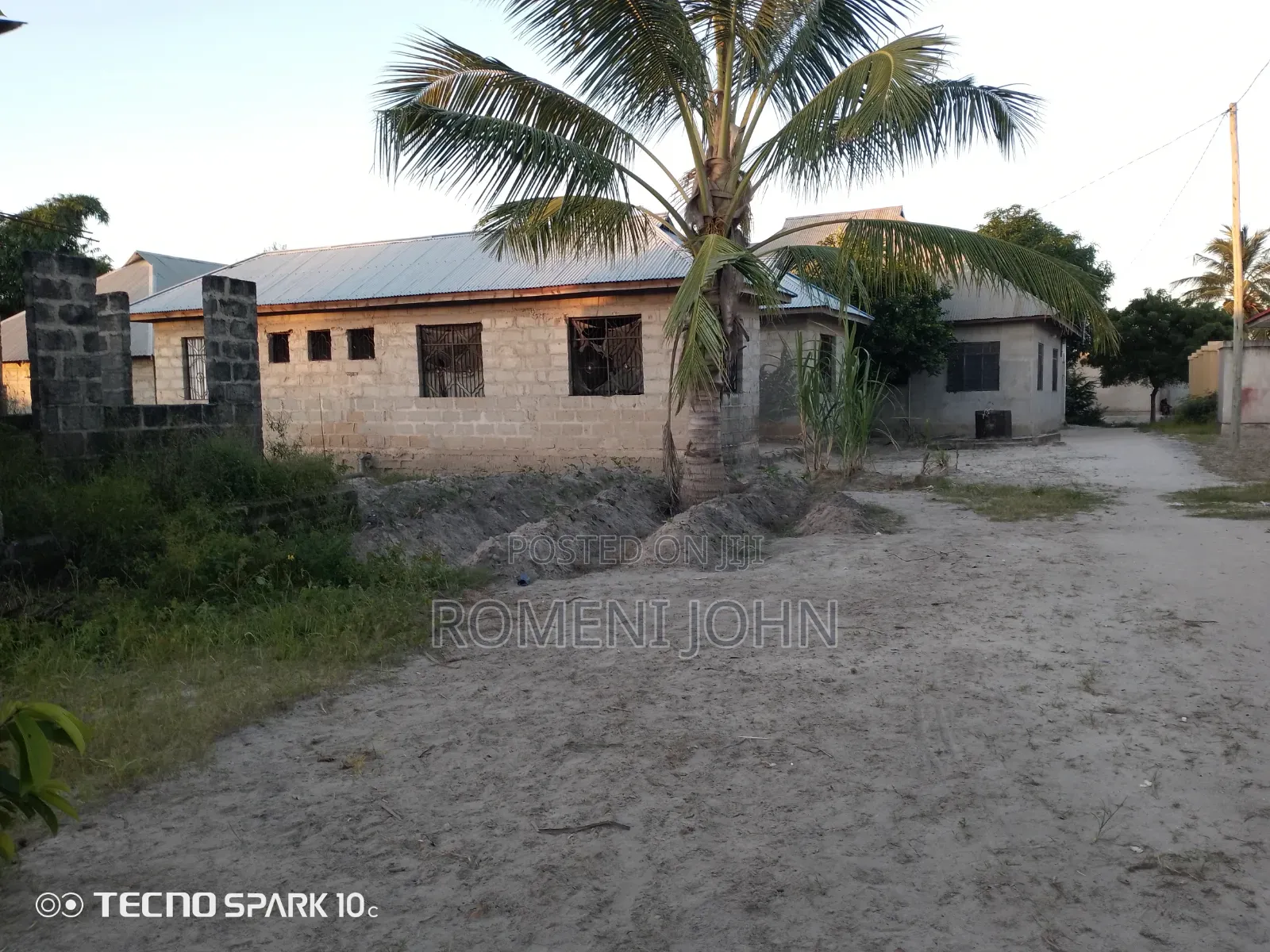 4bdrm House In Tanzania Daresalaam, Ukonga For Sale