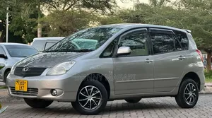 Toyota Corolla Spacio 2002 Silver