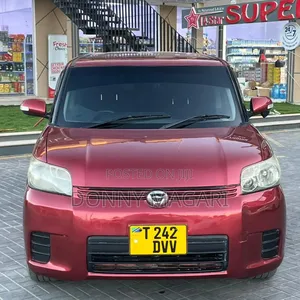 Toyota Corolla Rumion 2009 Red