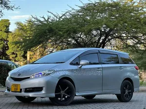 Toyota Wish 2010 Silver