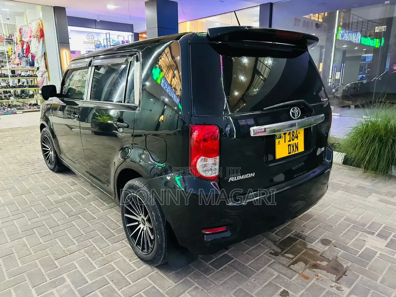 Toyota Corolla Rumion 2008 Black
