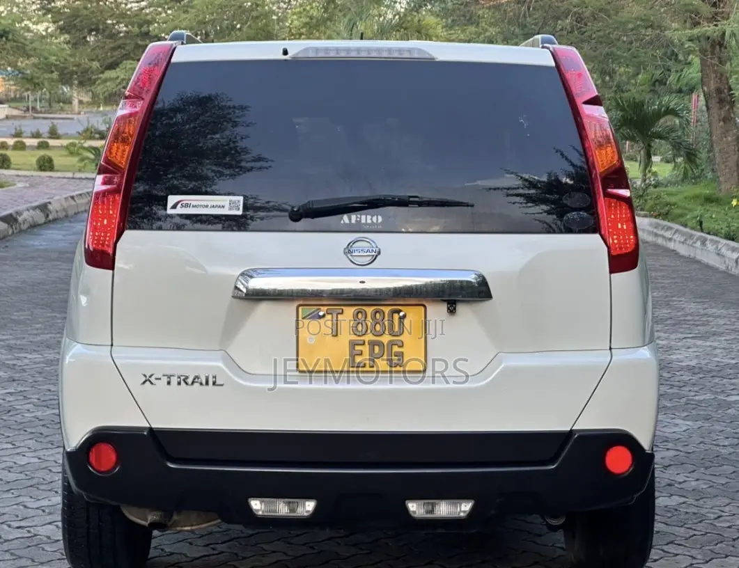 Nissan X-Trail 2009 White