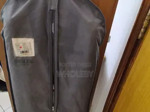 Koti Na Kizibao Mpya Kabisa Haijavaliwa Toka Uk ,Mtt Age 10 -14 Anavaa