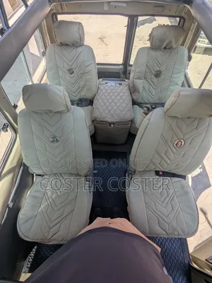 Toyota Land Cruiser HDJ 100 4.2 D 1998 Beige