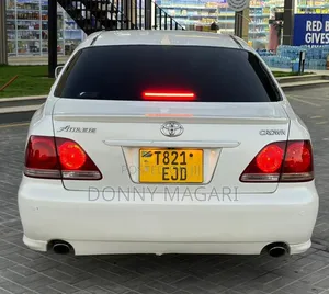 Toyota Crown 2003 White
