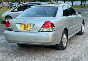Toyota Mark II 2004 Silver