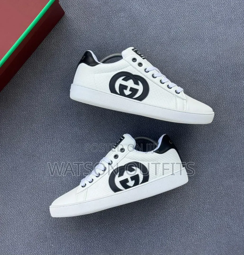 Men's Leather Classic Gucci Sneakers or Gucci Brand Shoes or Footwears