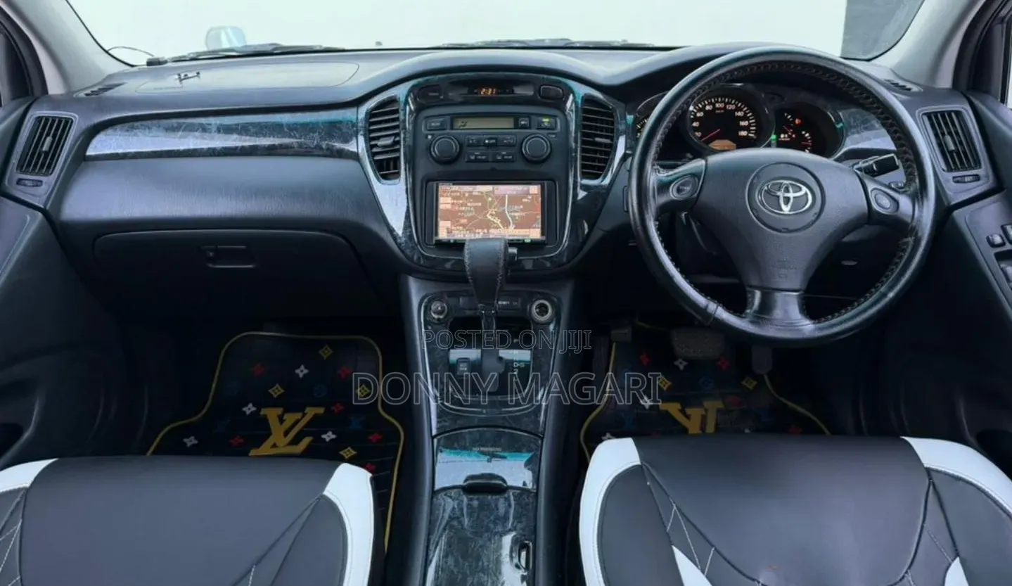 Toyota Kluger 2006 Silver