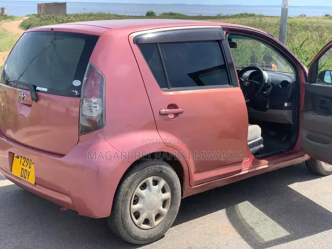 Toyota Passo 1.0 AWD 2005 Pink