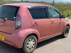 Toyota Passo 1.0 AWD 2005 Pink