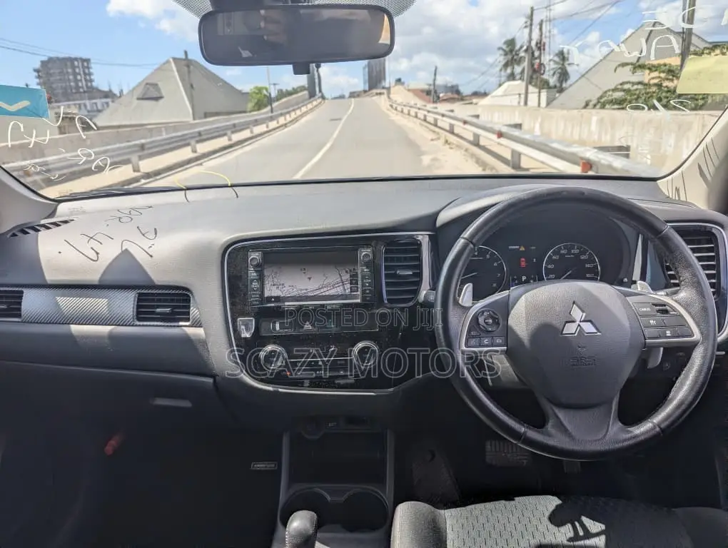 Mitsubishi Outlander 2012 Black