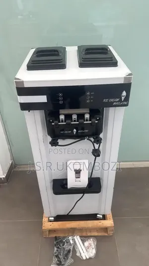 Ice Cream Machine 28l 3 Dispenser With Mixing Option