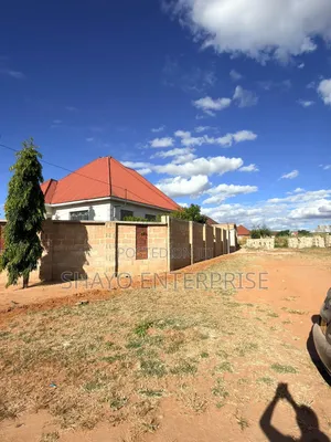 Kiwanja Kinauzwa
