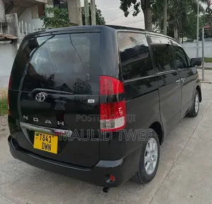 Toyota Noah 2006 Black