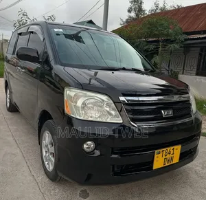 Toyota Noah 2006 Black