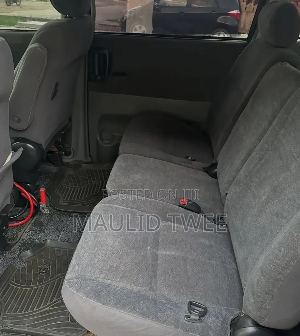 Toyota Noah 2006 Black