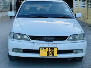 Toyota Carina 2000 White