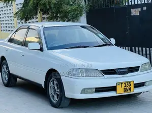 Toyota Carina 2000 White
