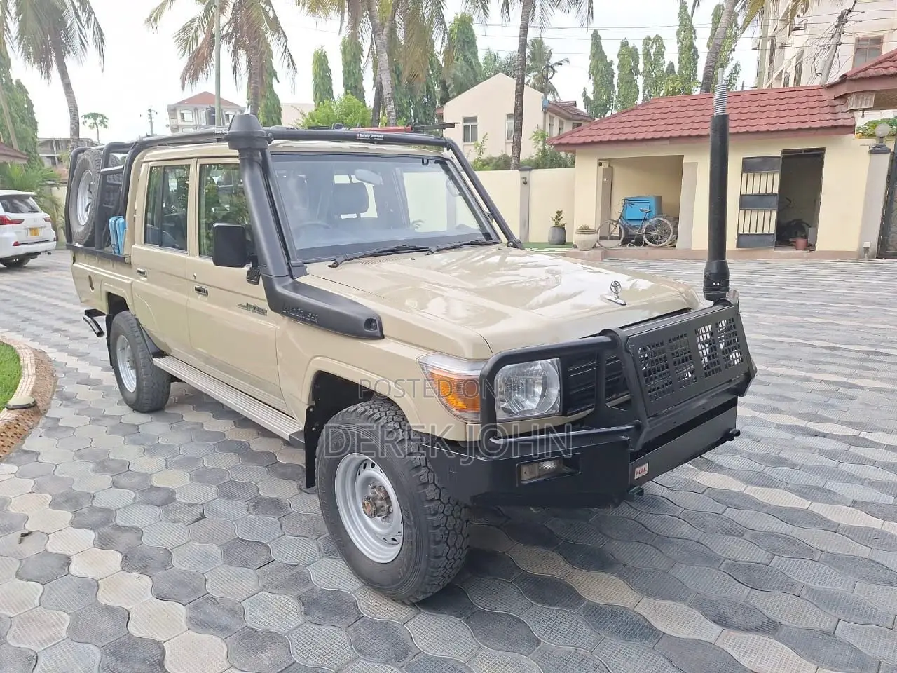 Toyota Land Cruiser 79 Series 2017 Beige