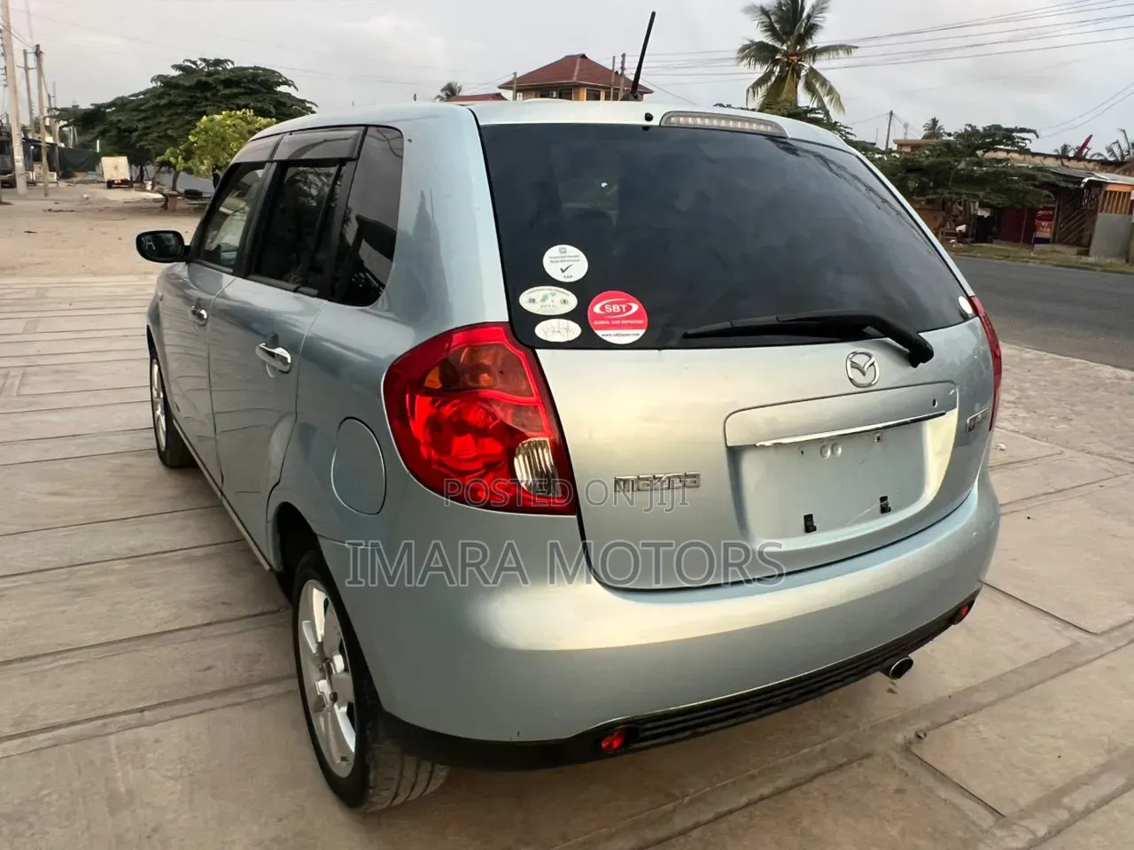 Mazda Verisa 2009 Blue