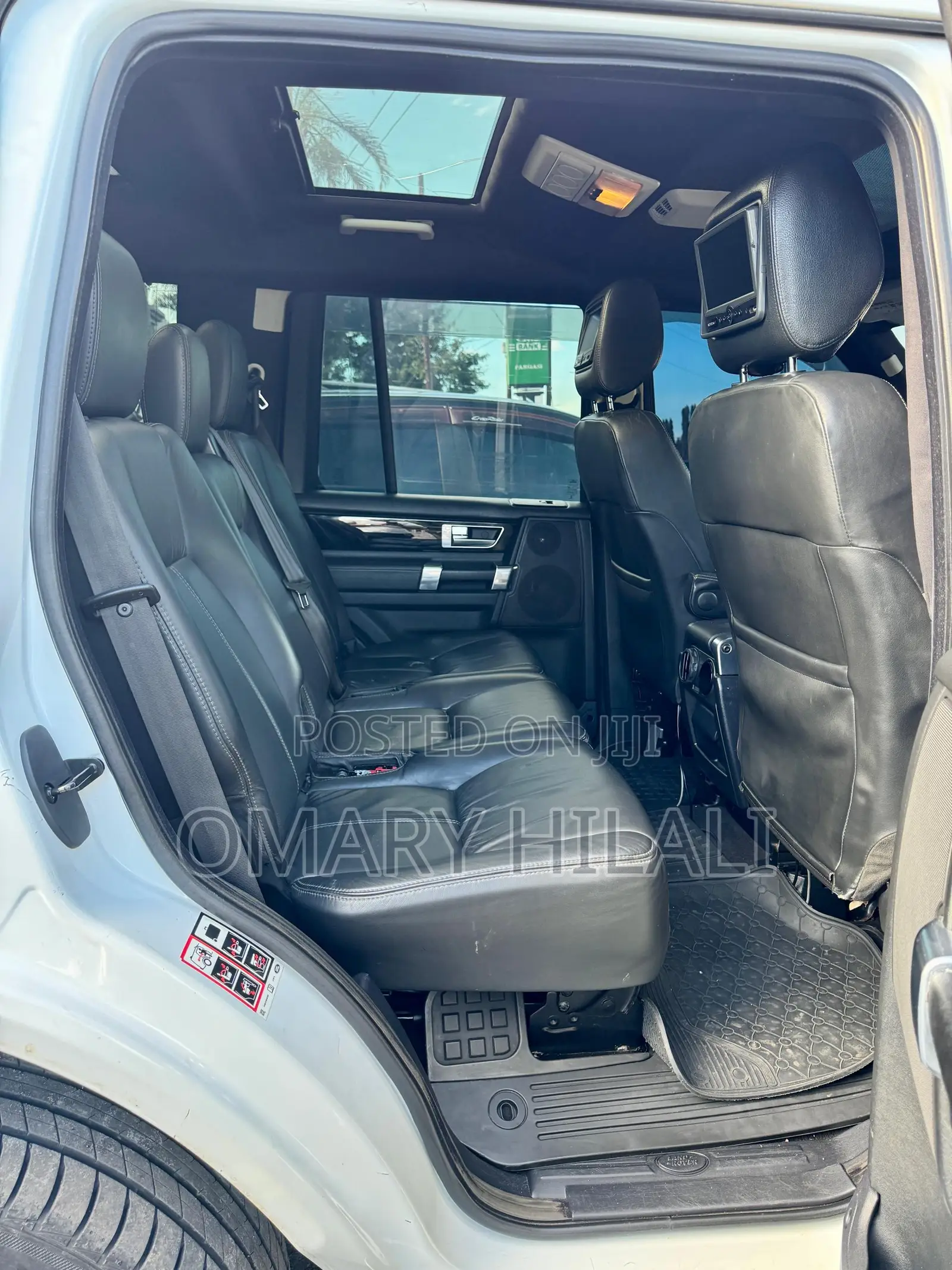 Land Rover Discovery 2014 White