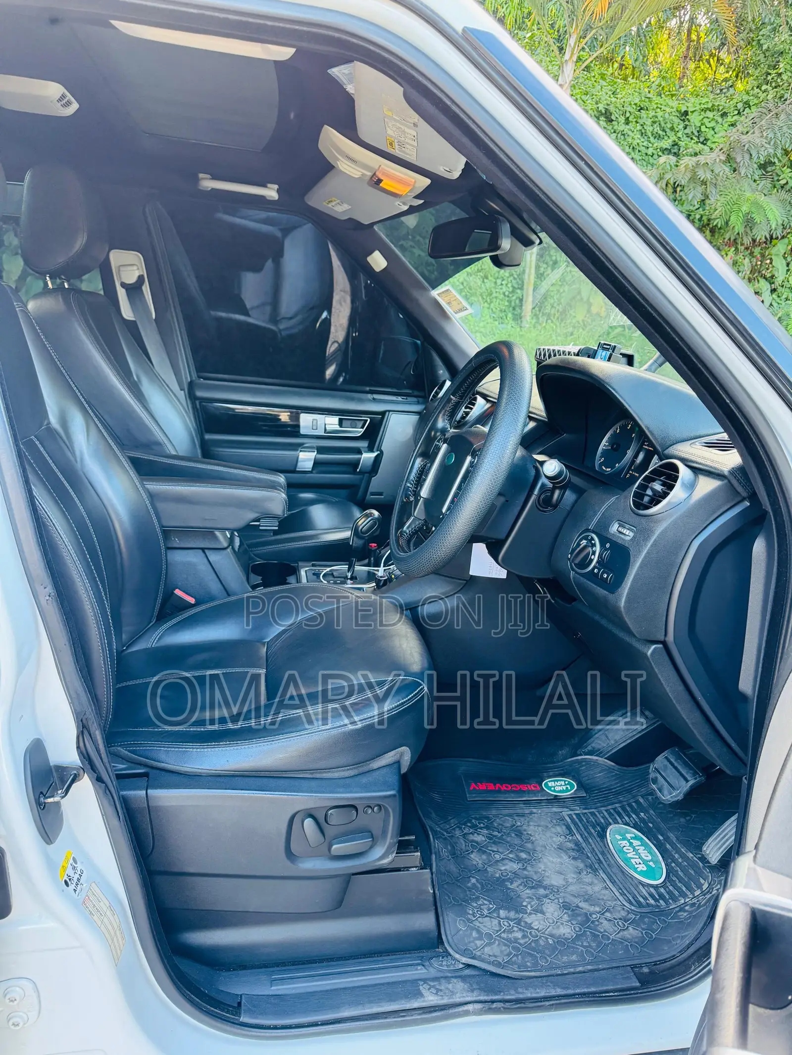 Land Rover Discovery 2014 White