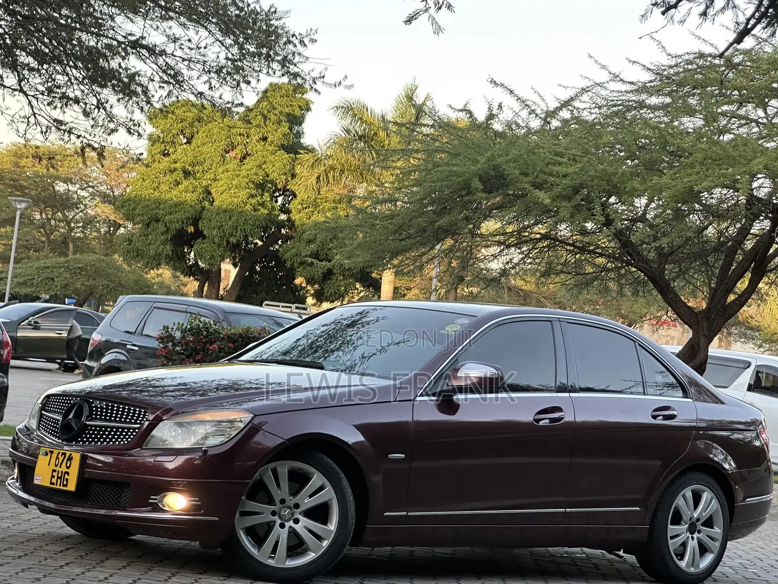 Mercedes-Benz C-Class 2008 Maroon