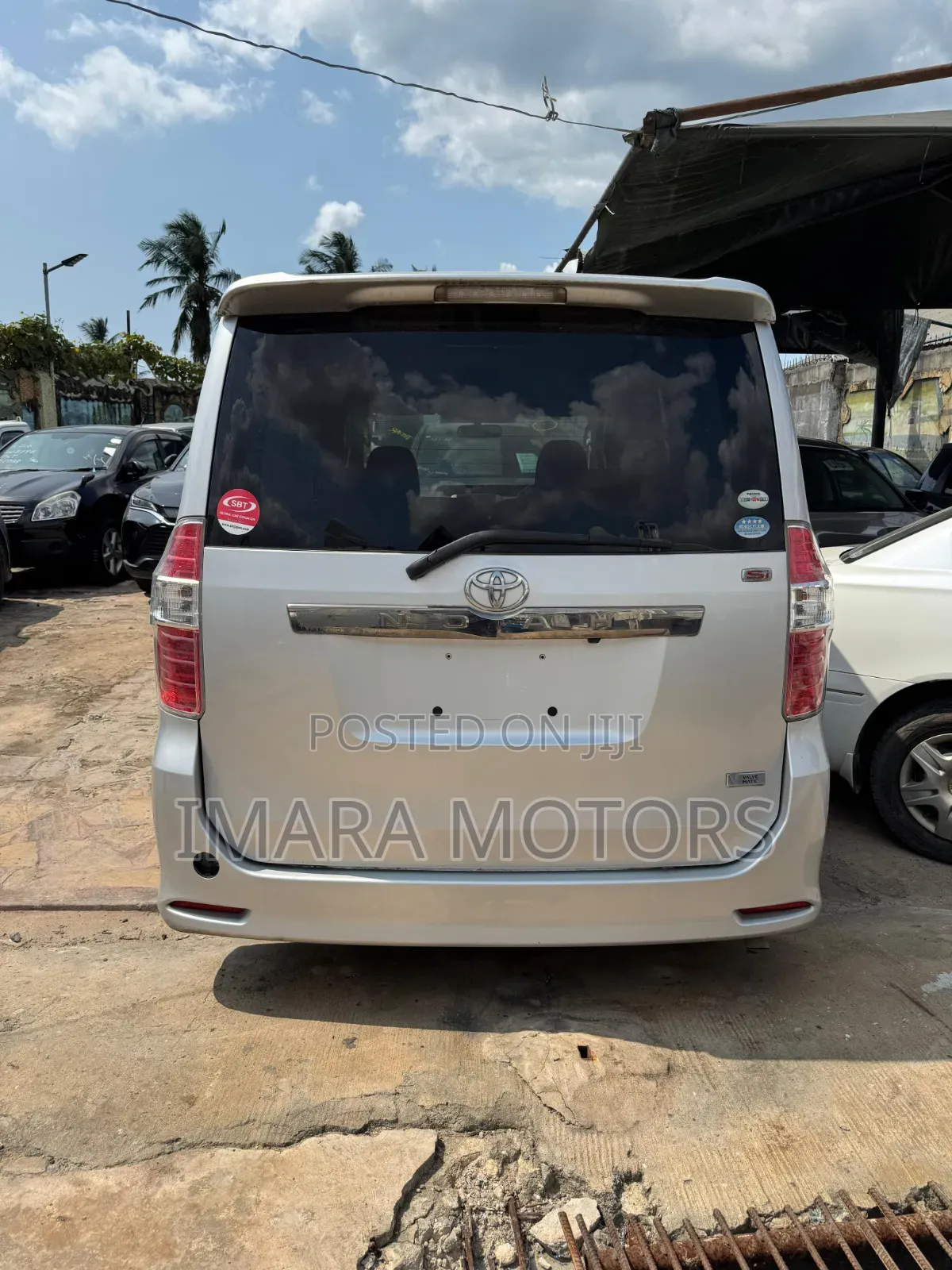 Toyota Noah 2008 Silver