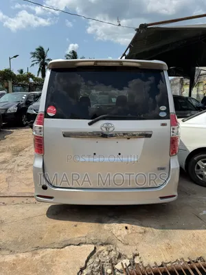 Toyota Noah 2008 Silver