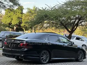Toyota Crown 2010 Black